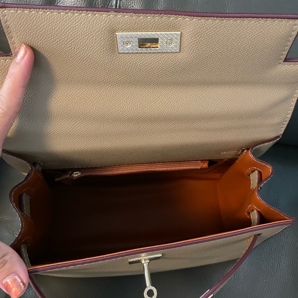 Kelly Handbag - Picture 3 of 8